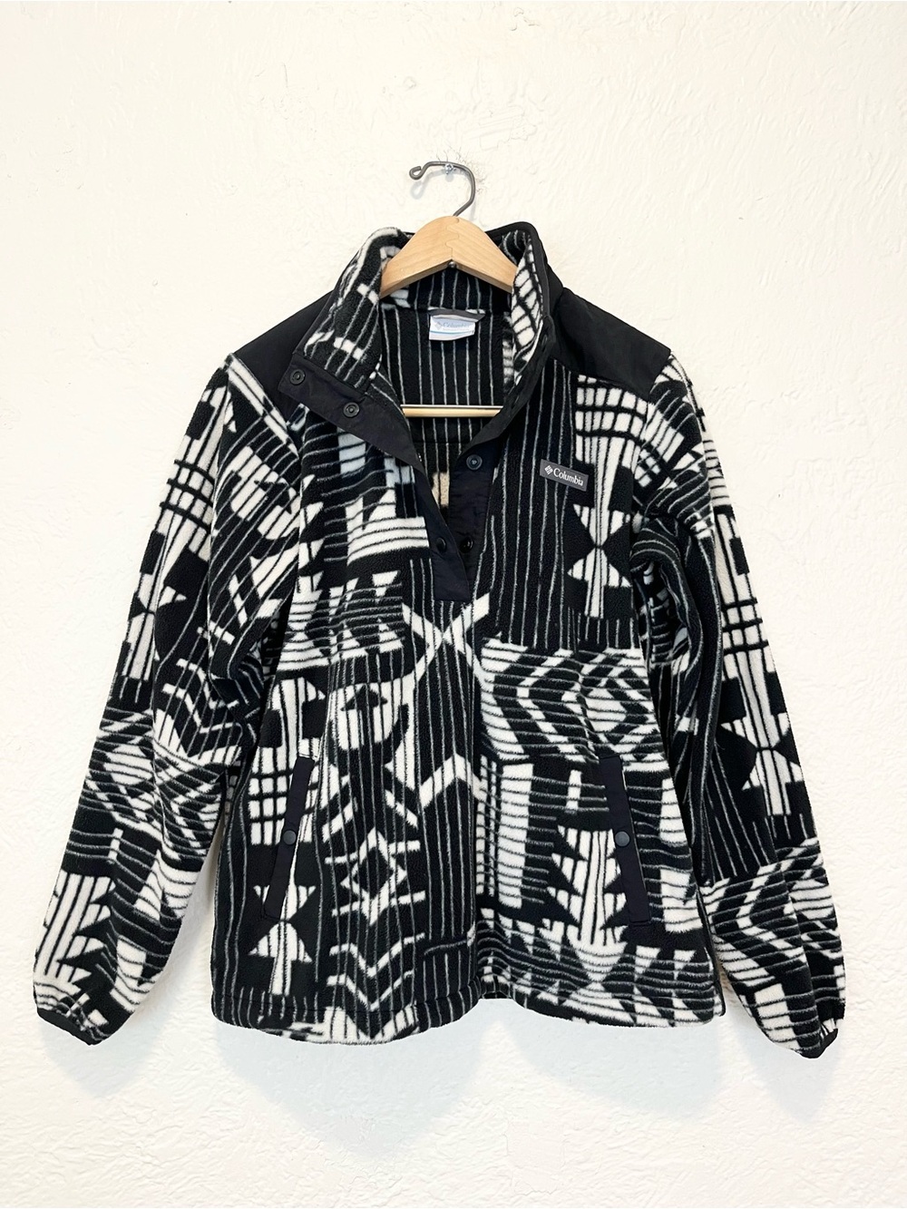 Columbia Fleece Pullover Jacket Black White Aztec Tribal Southwestern Boho M